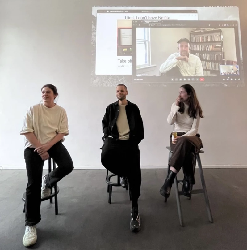 A photo of Louise Kunth, Malte Müller, Meg Miller and Charles Broskoski (projected) introducing the Are.na Annual at ISLAND Hamburg